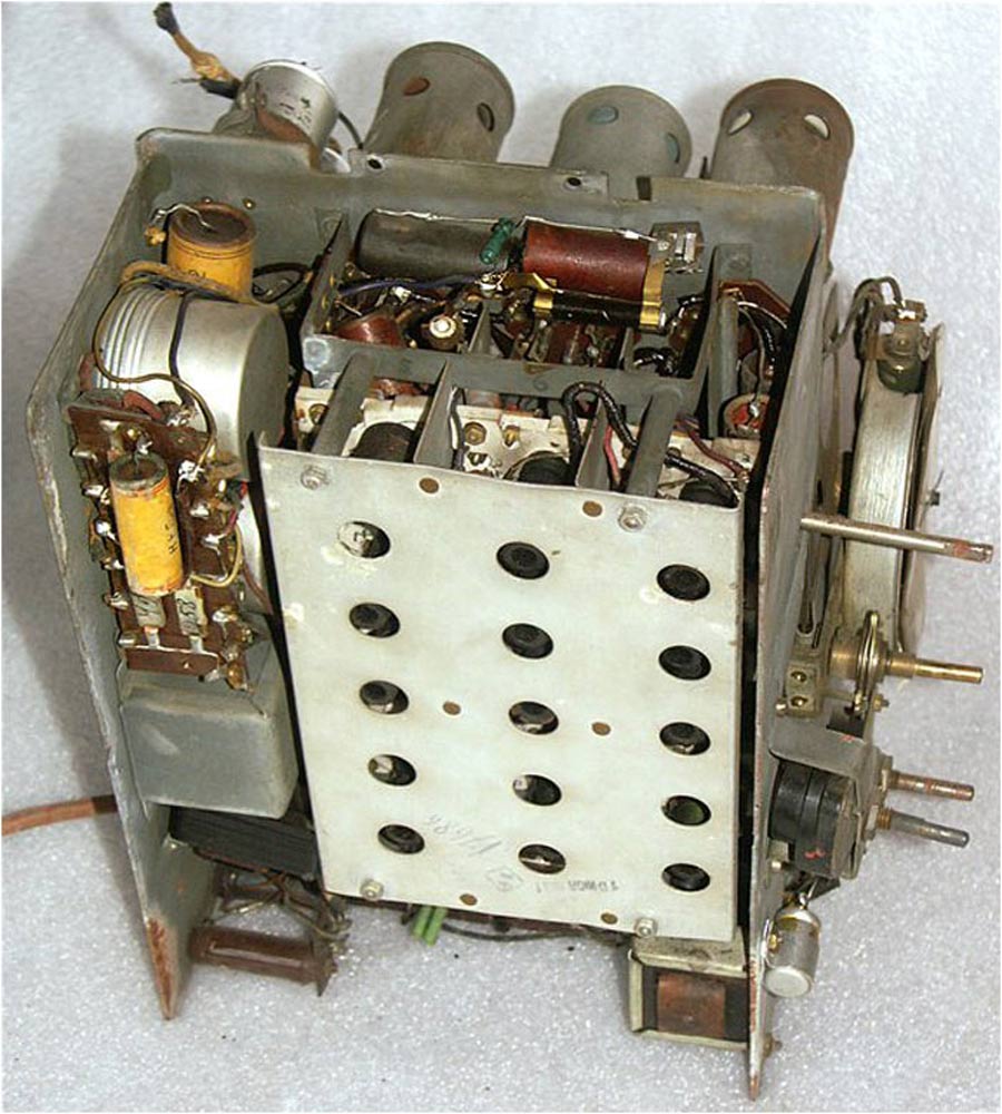 Свд 9. СВД-1 радиоприемник. СВД-9 радиоприемник. Радиоприемник СВД М 1937. Радиола СВД.